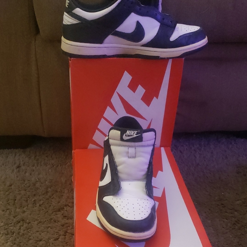 Nike Kids' Black and White Sneakers